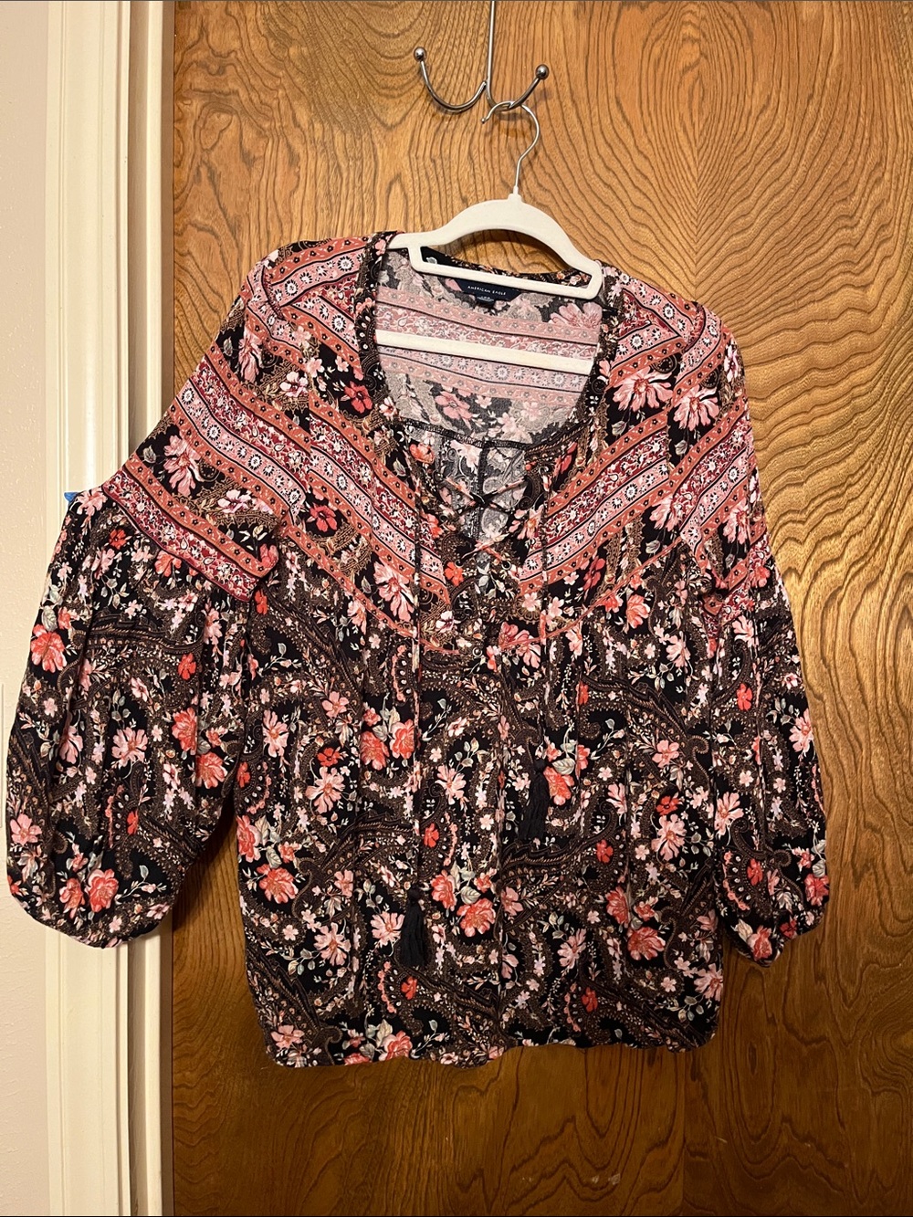 L American Eagle Women's Floral Boho Lace-Up Peasant Top - Pink on Black